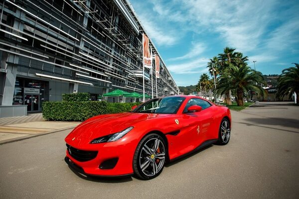    Ferrari Portofino   1