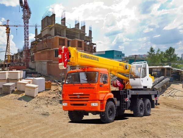 2000 кранов с новейшими стрелами произведено в России