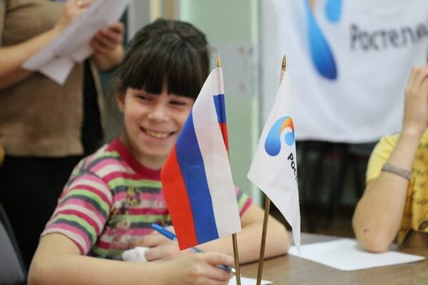 Ростелеком подарил воспитанникам Алнашского детского дома мир знаний