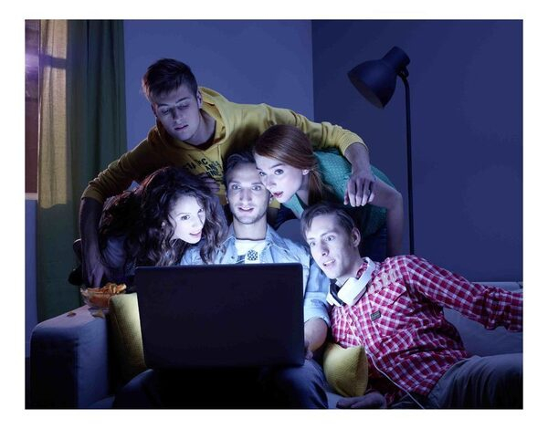 .ru   Amedia Premium HD    