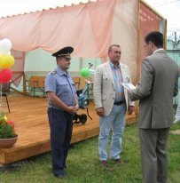 Госадмтехнадзор подарил подшефному дому-интернату в Ногинске мотоблок
