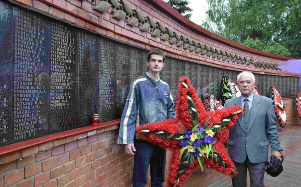 В День памяти и скорби сотрудники Тамбовэнерго приняли участие в мемориальных мероприятиях