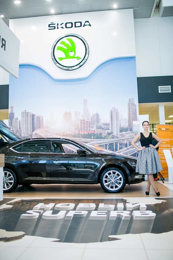    SKODA Superb  