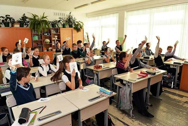 Сотрудники Красноярскэнергосбыта провели уроки энергосбережения в 45-ти школах Красноярского края