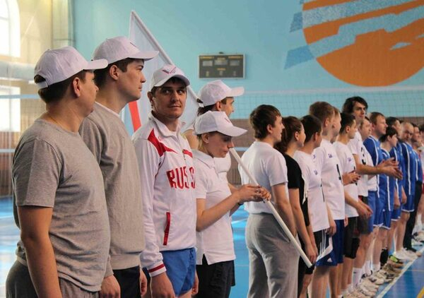 Тюменское отделение ОНФ приняло участие в турнире по волейболу среди любительских команд