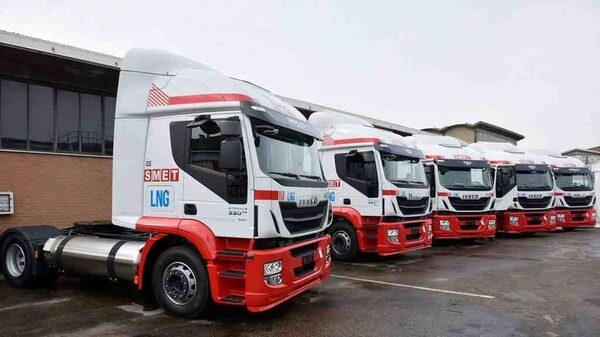 Iveco      330     SMET