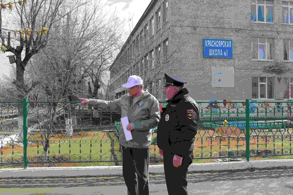 Астраханские активисты ОНФ проверяют состояние пешеходных переходов возле сельских школ