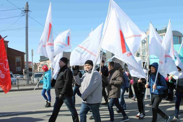 Активисты ОНФ на Ямале приняли участие в праздничном шествии посвященному 1 мая