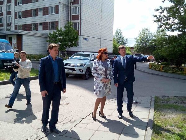 Татьяна Витушева осмотрела проблемные дворы Реутова
