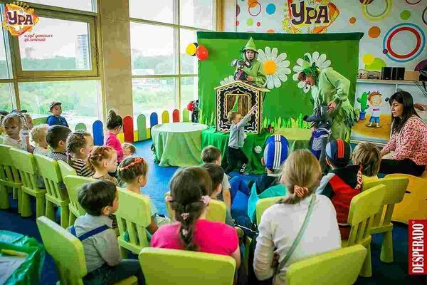 Творческое развитие в клубе детских увлечений «УРА» в ТРЦ «АУРА»