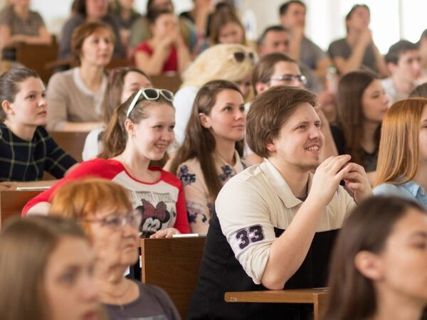 Как скоротать лето студентам КФУ?