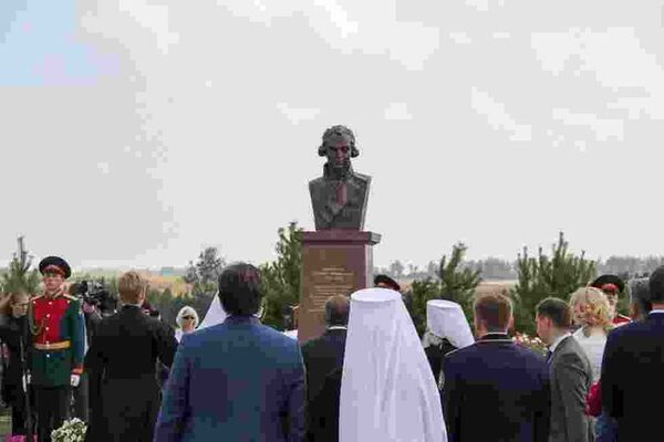 Бюст Гавриила Державина торжественно открыли в селе Каипы