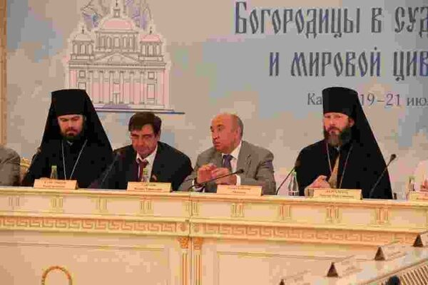Взаимодействие светского и духовного