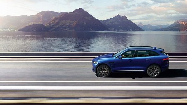  5     Jaguar F-PACE!