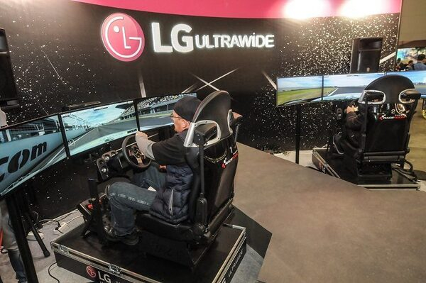    LG   