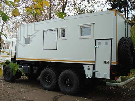          .     (4  , 100 )   ǻ   