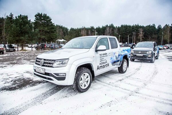   : Volkswagen Amarok  off-road--
