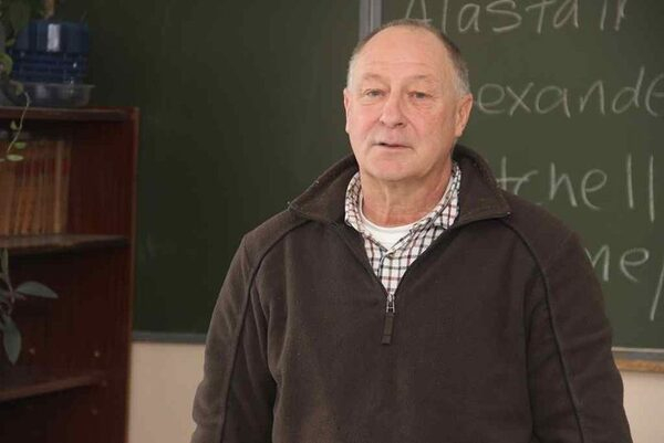 Потомок шотландского клана Макгрегоров учит студентов АлтГУ говорить на классическом английском языке