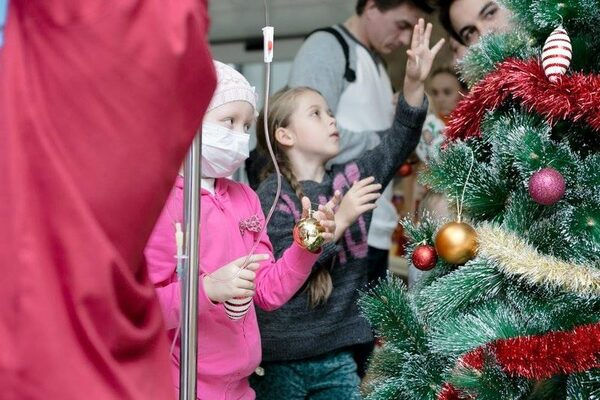 В Москве пройдет благотворительная акция «С миру по ёлке!» в помощь детям с онкологическими заболеваниями