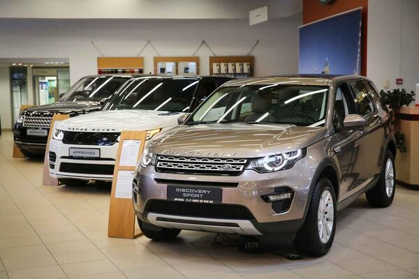  : Jaguar  Land Rover   