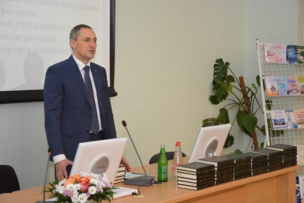 В День студента ставропольские вузы получили в подарок книги из библиотеки Сбербанка