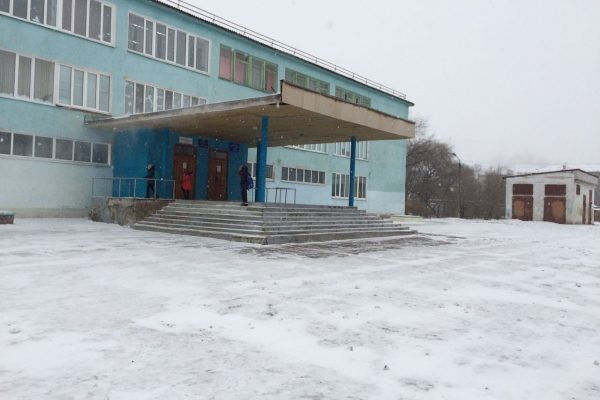 По обращению ОНФ прокуратура взяла на контроль вопрос благоустройства территории благовещенской школы №2