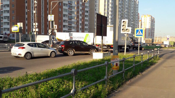 Активисты ОНФ в Москве добиваются подключения светофора на аварийно-опасном перекрестке Некрасовки