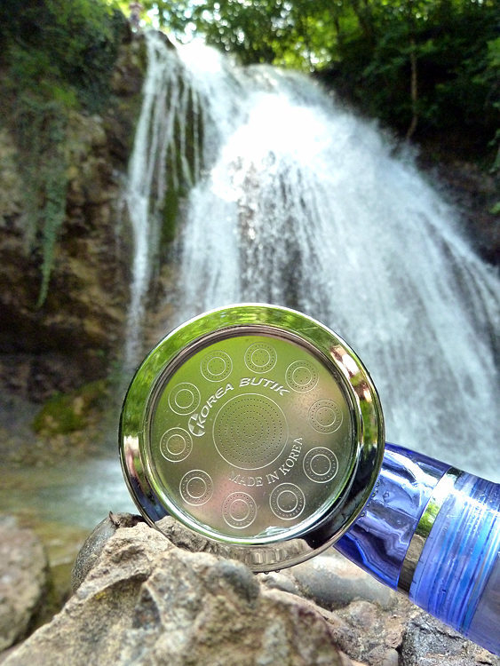 Уникальная душевая лейка Shower Mountain Falls поступила на российский рынок