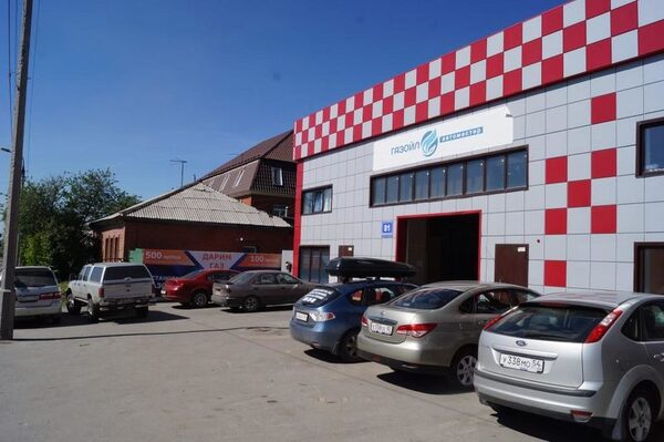 Автовладельцы Новосибирска оценили преимущества газа перед бензином