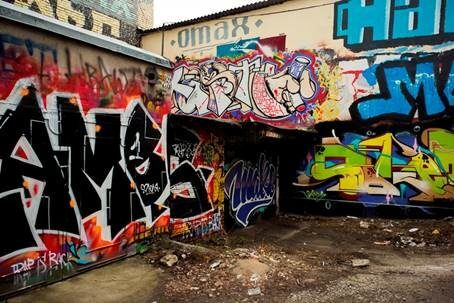 ���� ������� ��������� ��������� ������ ����������� ������ 18+ � ����� ����������� �������� �����