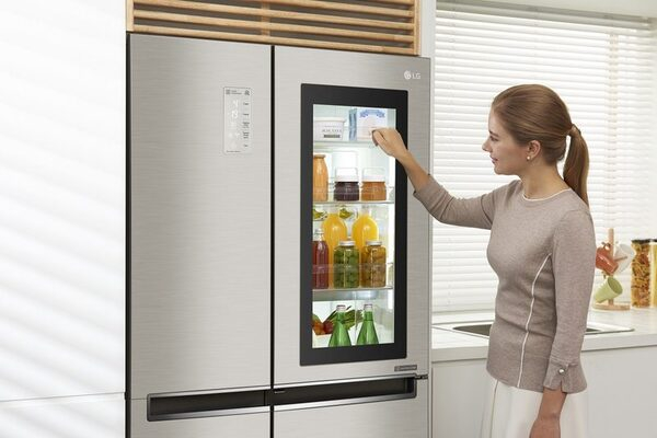 LG   Side-by-Side   Instaview Door-in-Door   