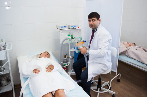     !           4900   !