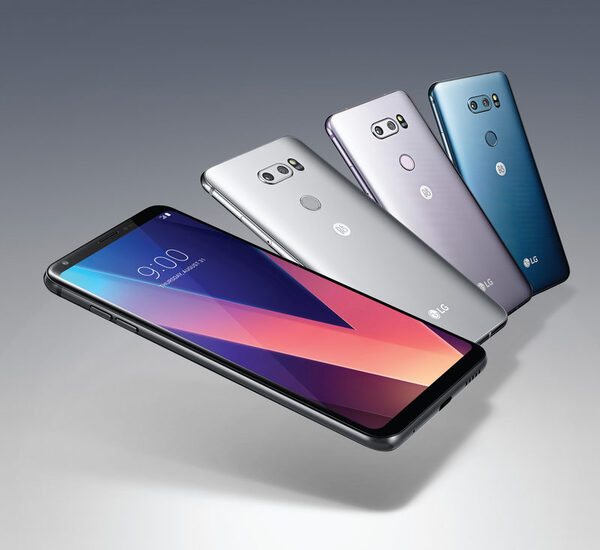  LG V30      