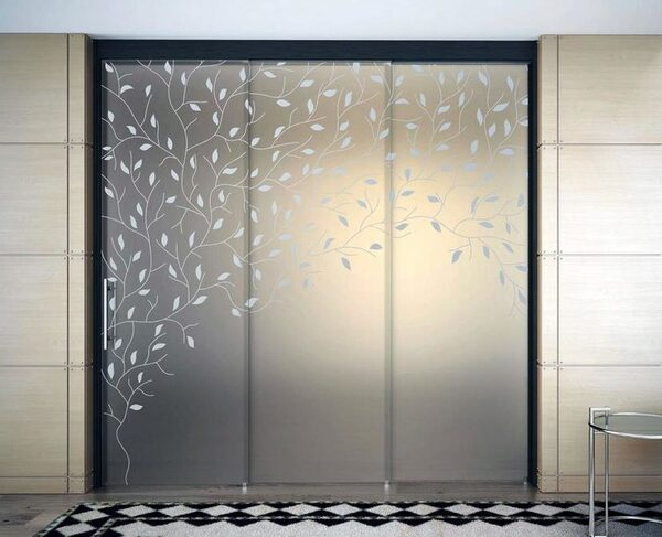      Nayada Glass Technology