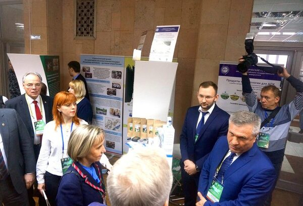 Делегация АлтГУ начала работу на Межвузовском форуме «Опорные университеты - драйверы развития регионов»