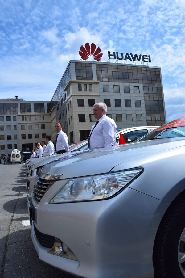 ��� ������ͻ ��������� �������������� � Dollar Thrifty Automotive group ltd