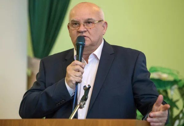 ������� �������� �.������ � ���������� ������� � 