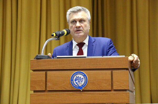 Ректор АлтГУ С.В. Землюков выступил с отчетом о работе университета в 2017 году