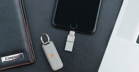 Kingston  USB-  Apple iPhone  iPad