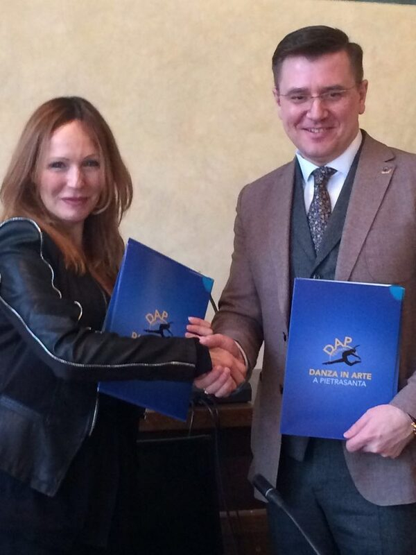 ������ �������� ������� � Cultural Association �New Dance Drama� (�.���������, ������)