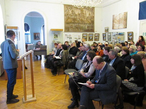 ������������� � �������� ������� ��������� ���� ������� ������� � ������������� ������-������������ �����������