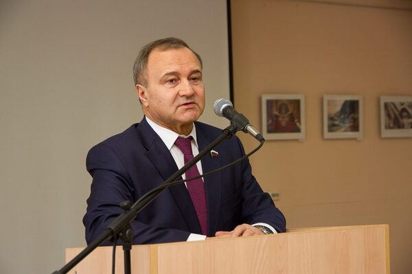 ������� ��������� � ��������� ����  � ��������� ��������������� ����