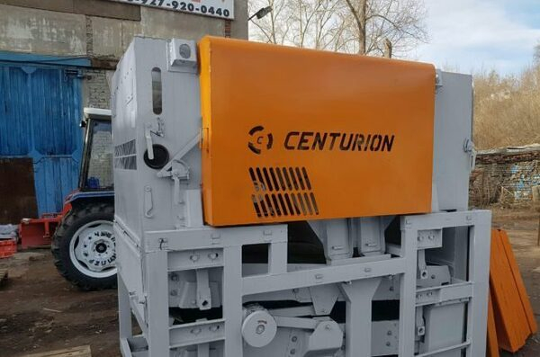   ,  Centurion
