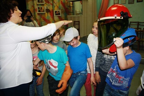 Специалисты Удмуртэнерго запустили летний марафон детской электробезопасности