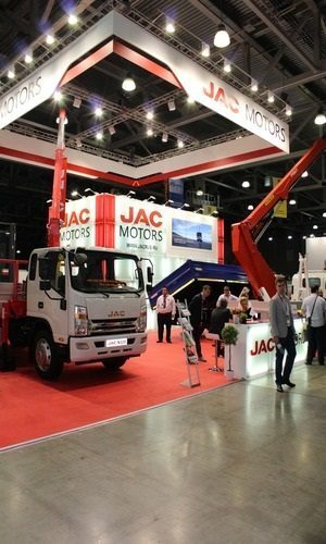 �������� JAC MOTORS ������� ����� �������  � �������� Bauma CTT RUSSIA 2018