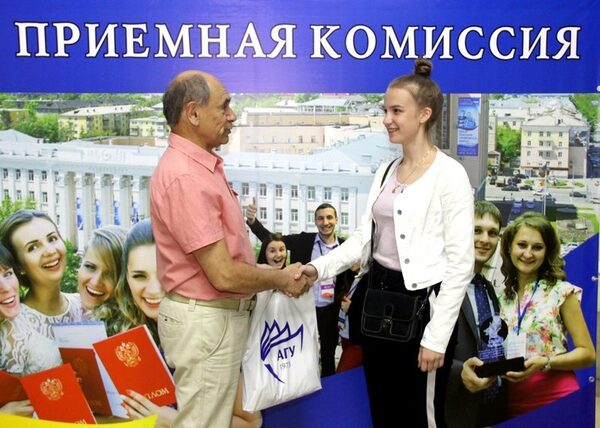 Трехтысячный абитуриент АлтГУ выбрал «Информационную безопасность» физико-технического факультета