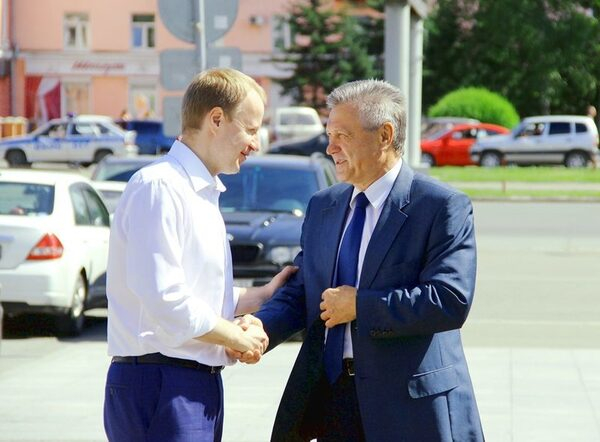 Ректор АлтГУ С.В. Землюков поддержал программу врио губернатора Алтайского края В.П. Томенко по развитию региона