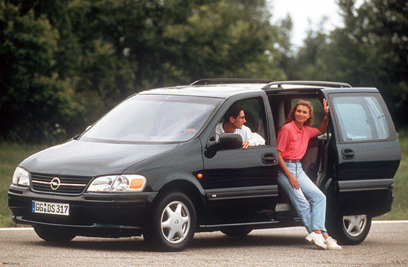 Opel Sintra:    