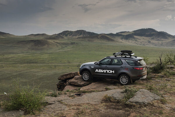 ������ͻ Jaguar Land Rover ��������� � ������ �������������� � Falconeri