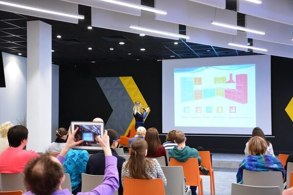 ����� �������� 